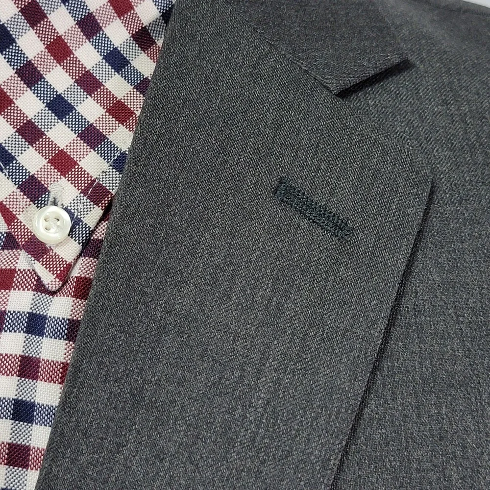 Banana Republic Men's Sport Coat Blazer Two Button‎ Charcoal Lanicifio Wool 42L